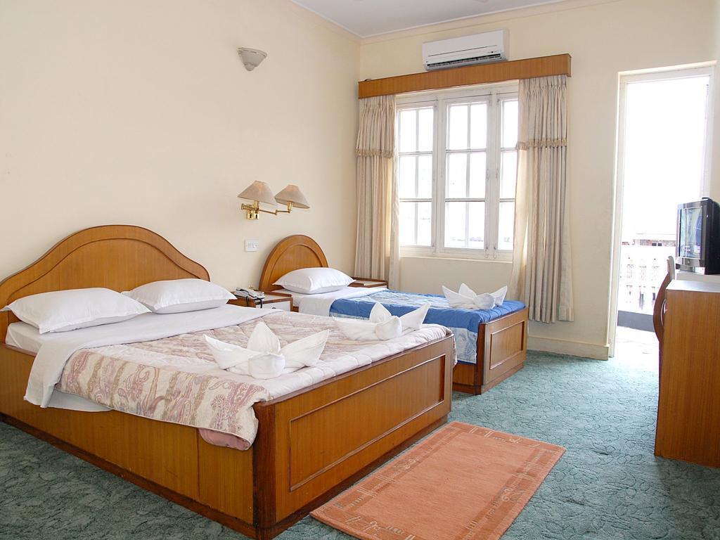 Hotel Blue Heaven Ποκάρα Εξωτερικό φωτογραφία